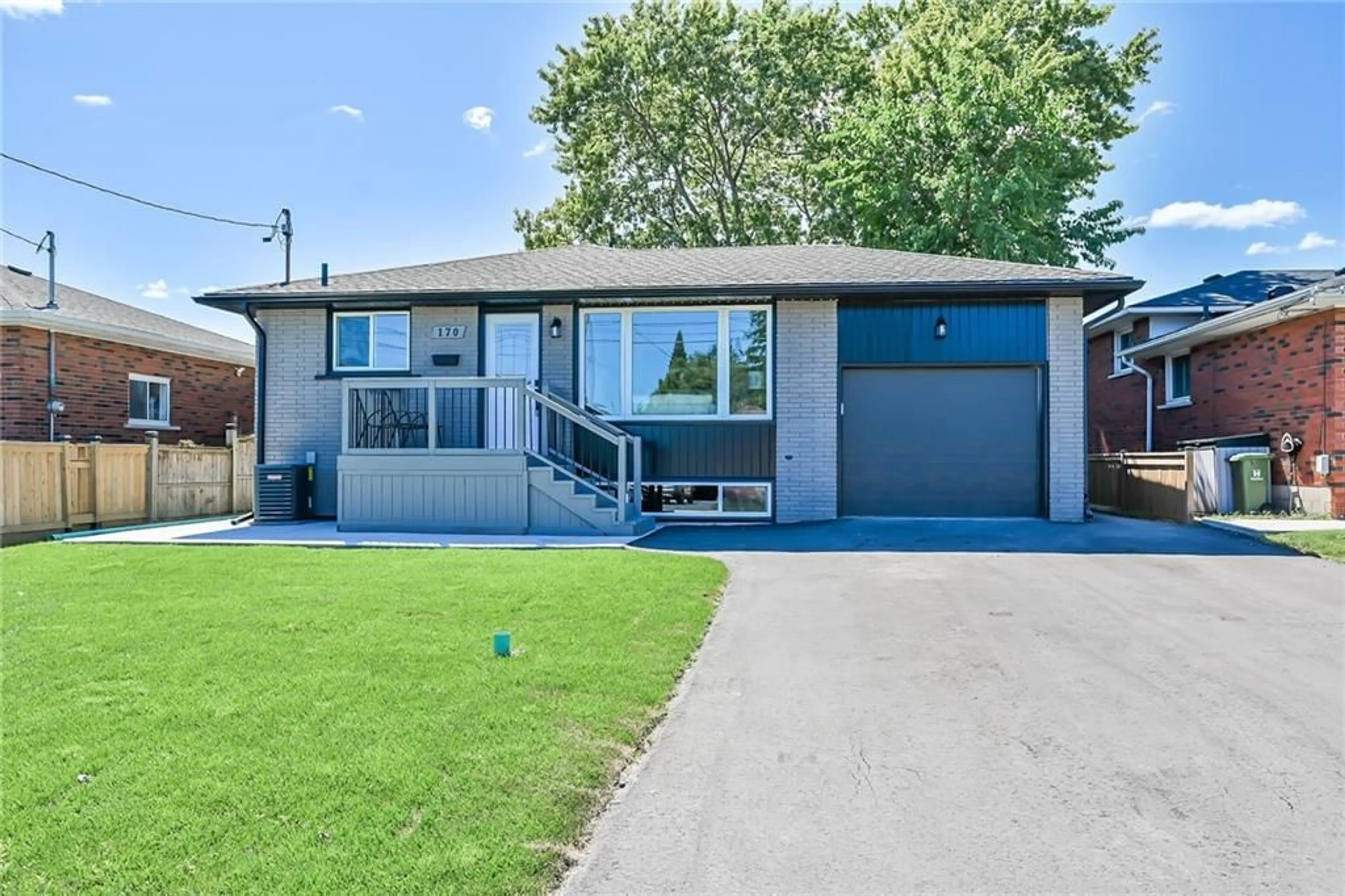 Frontside or backside of a home for 170 CEDARDALE Ave, Stoney Creek Ontario L8E 1R1