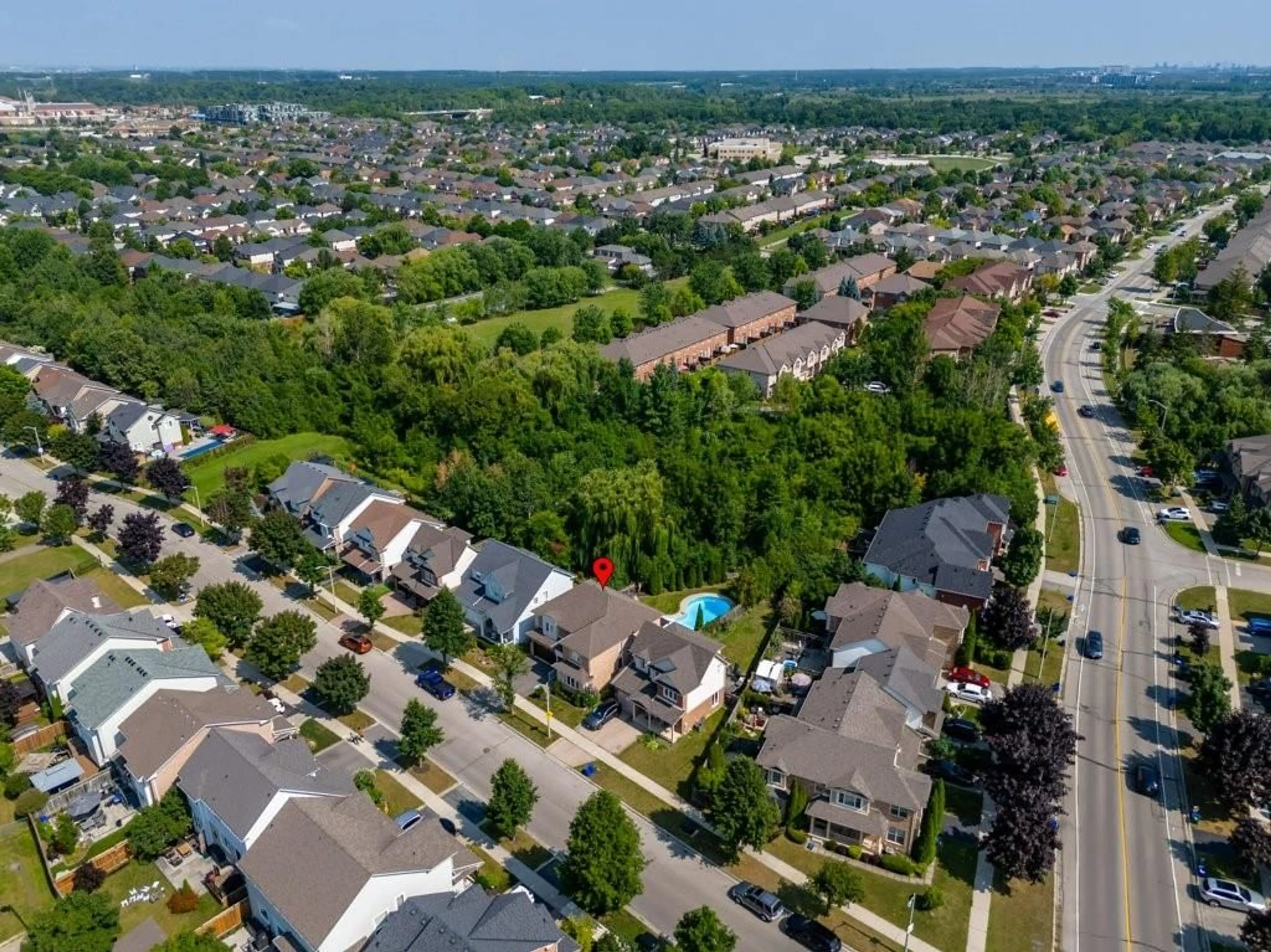 Frontside or backside of a home for 2247 Pathfinder Dr, Burlington Ontario L7L 6L6