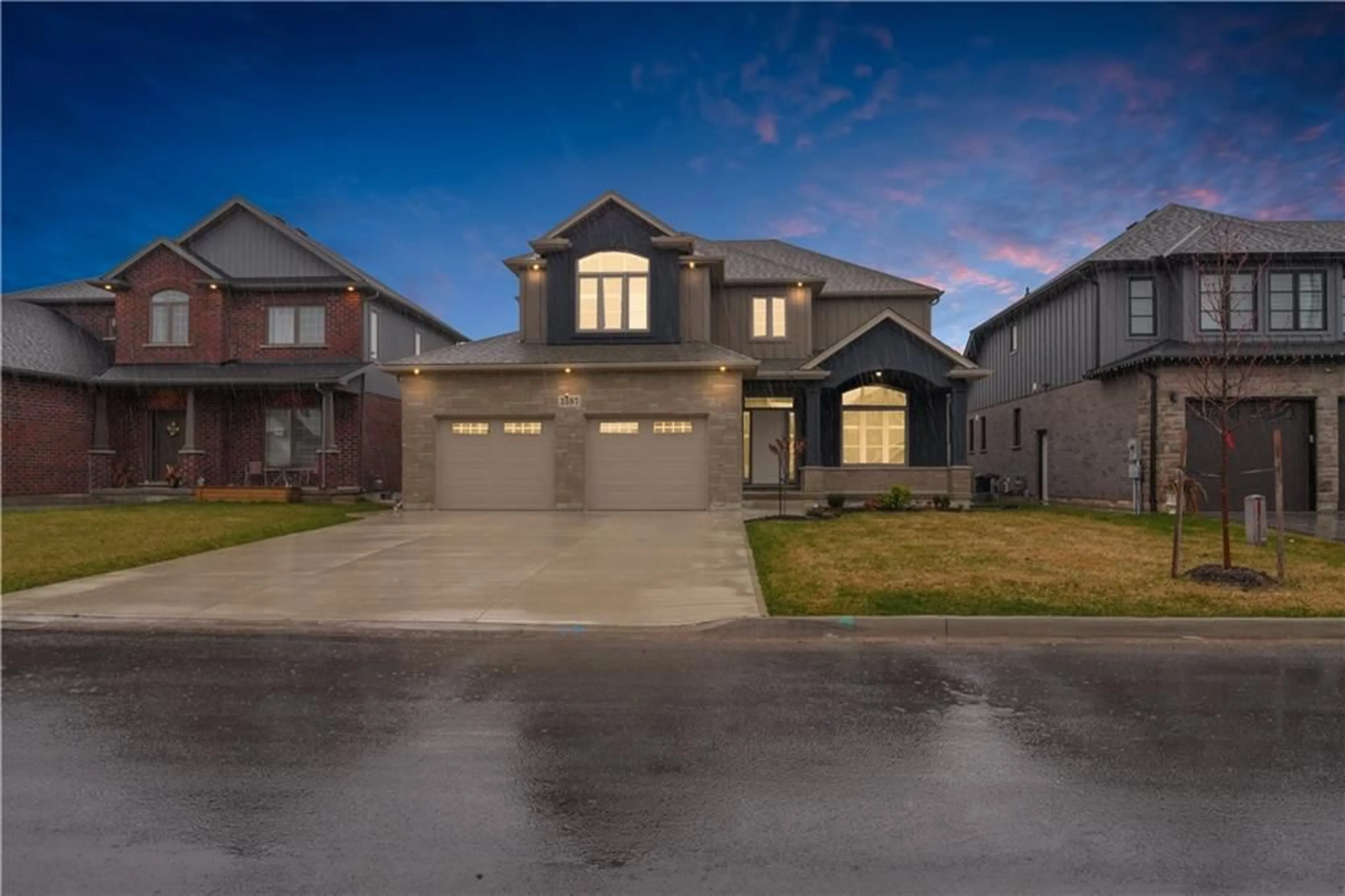 Frontside or backside of a home, the street view for 3597 Canfield Cres, Fort Erie Ontario L0S 1S0