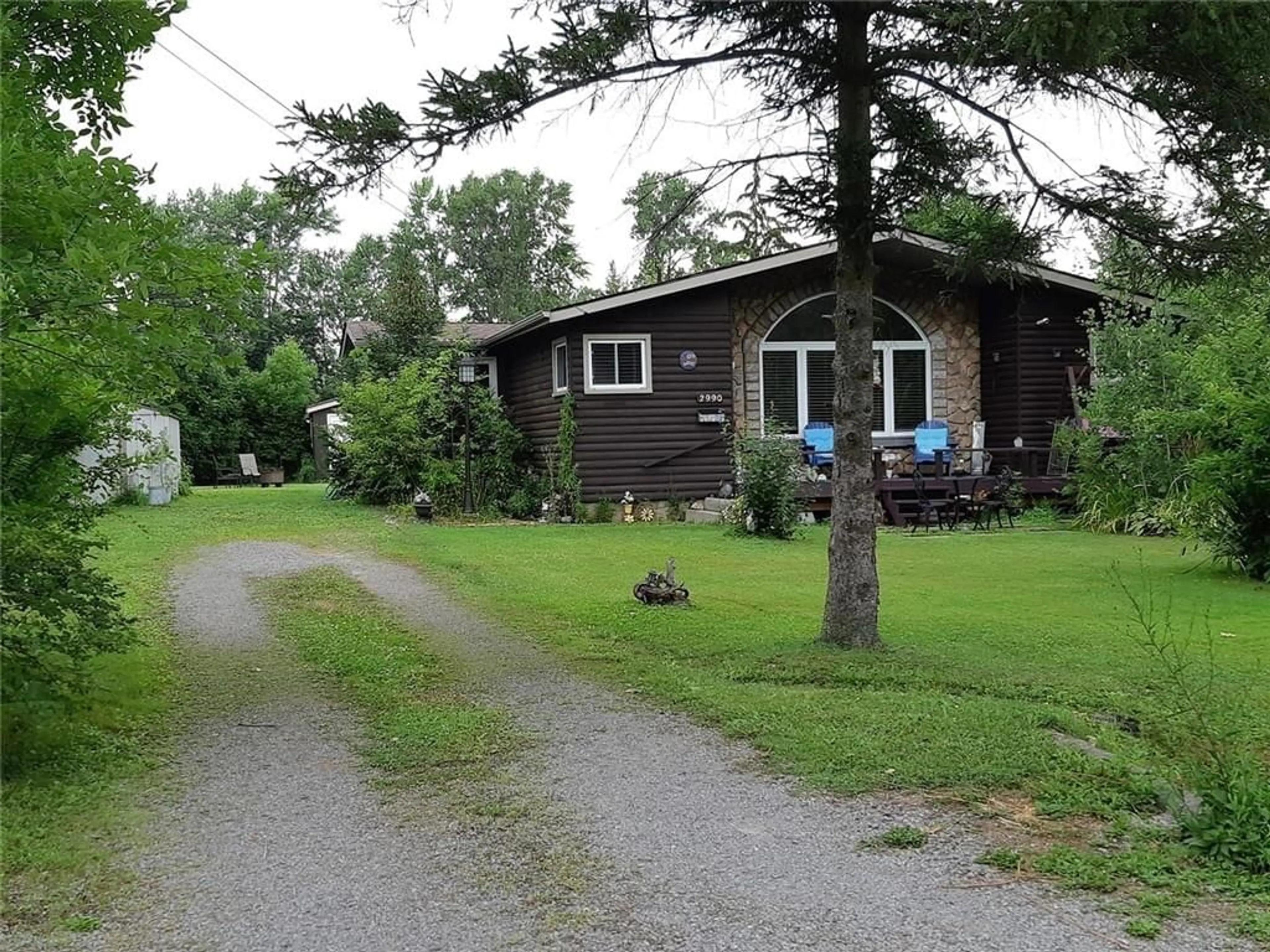 Frontside or backside of a home, cottage for 2990 Poplar Ave, Fort Erie Ontario L0S 1N0