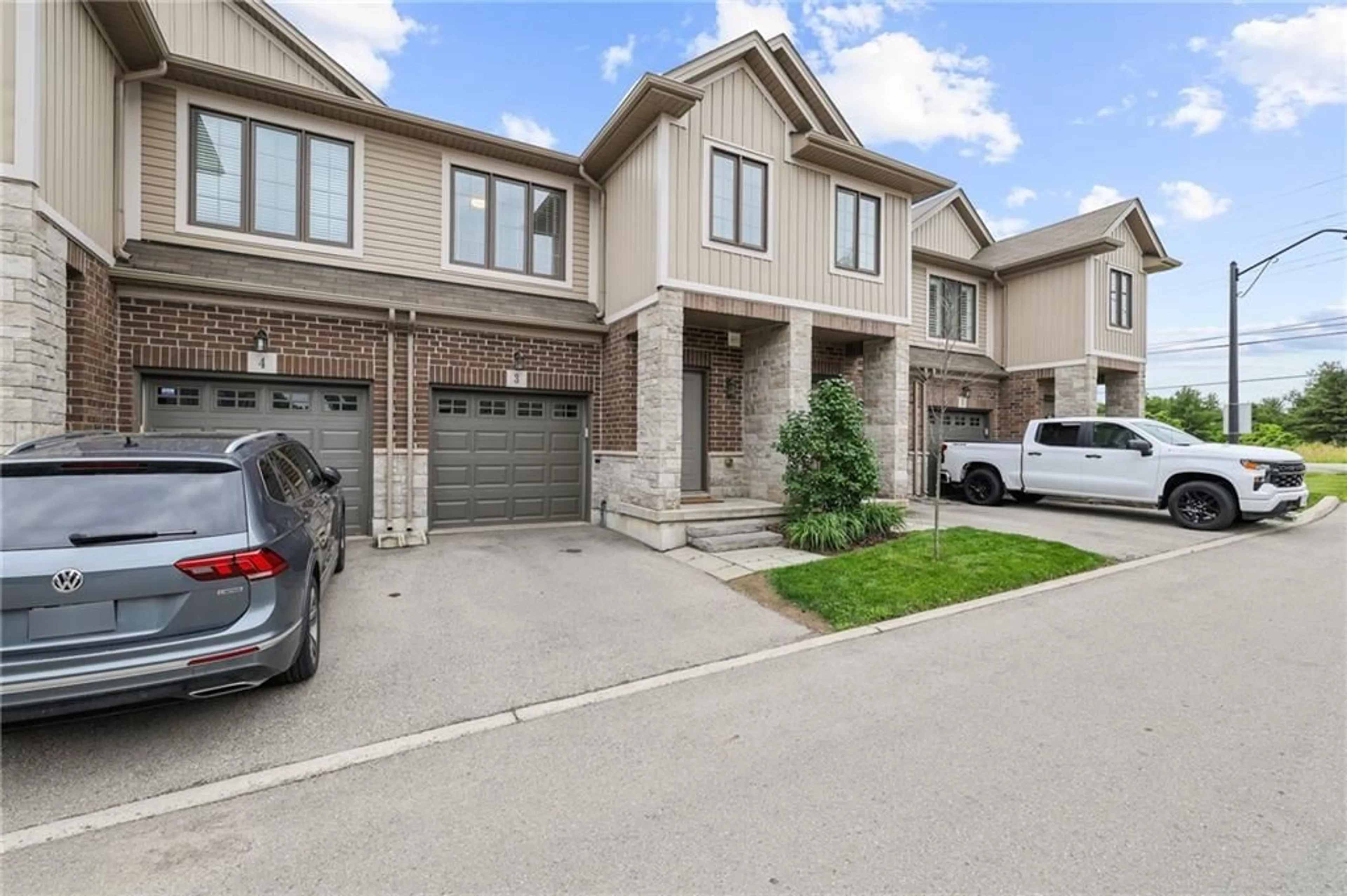 A pic from exterior of the house or condo, cottage for 377 Glancaster Rd #3, Ancaster Ontario L9G 0G4