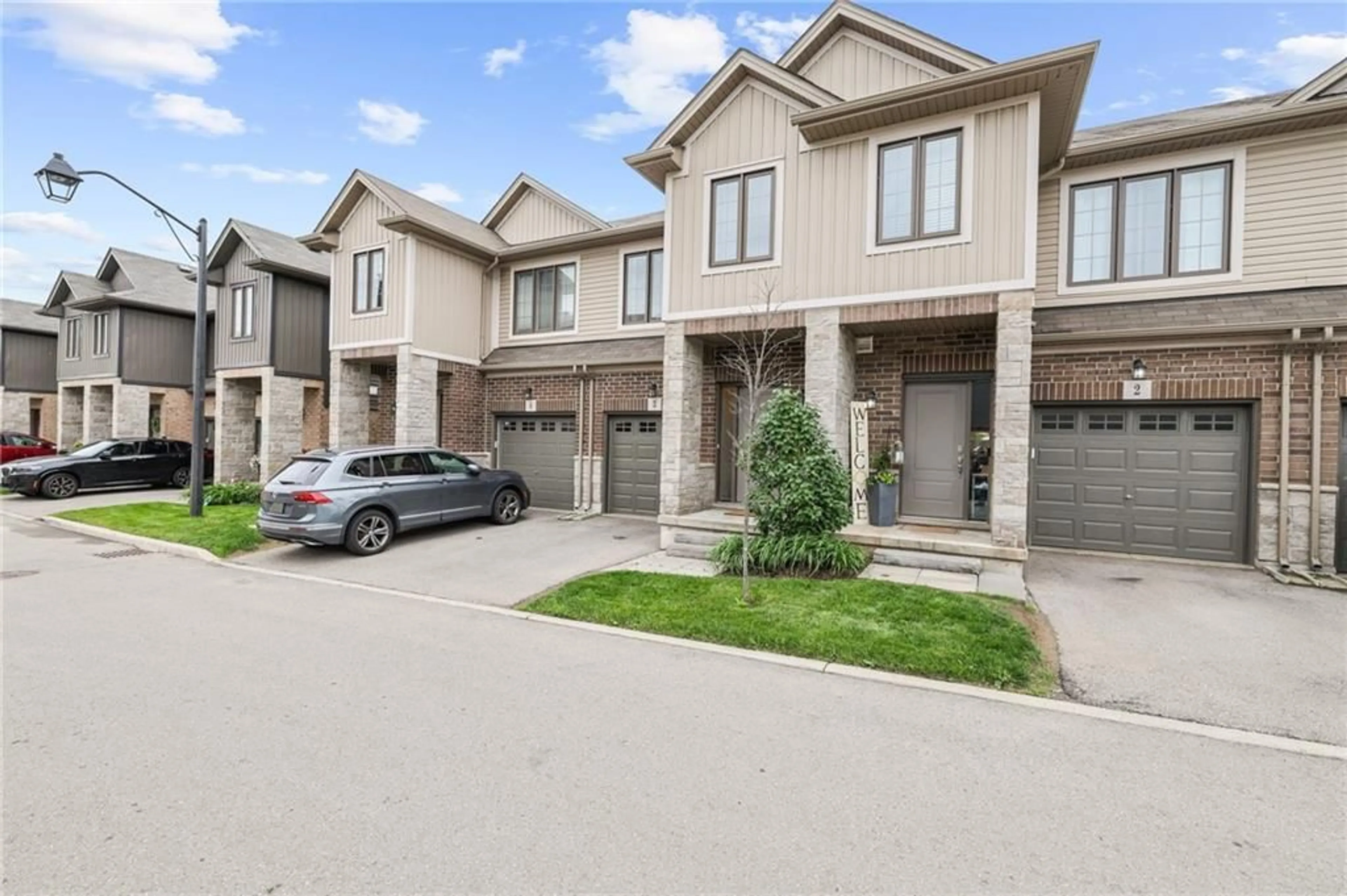 A pic from exterior of the house or condo, the street view for 377 Glancaster Rd #3, Ancaster Ontario L9G 0G4