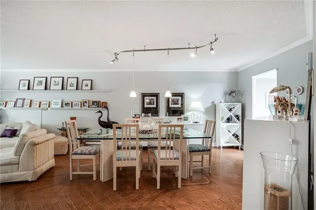 Additional property image - 150 WILSON St Unit PH2