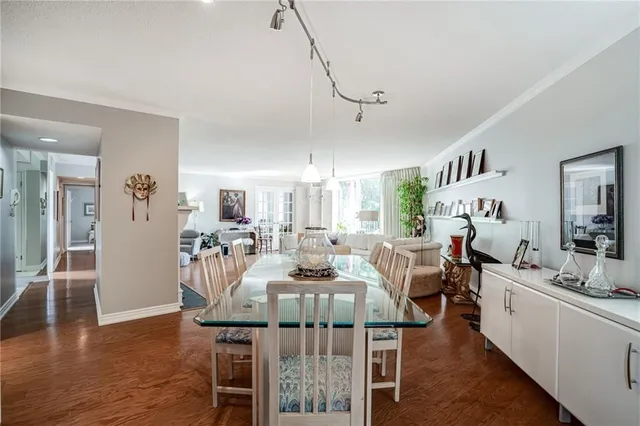 Additional property image - 150 WILSON St Unit PH2