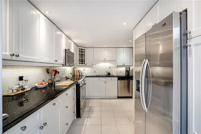 Additional property image - 150 WILSON St Unit PH2