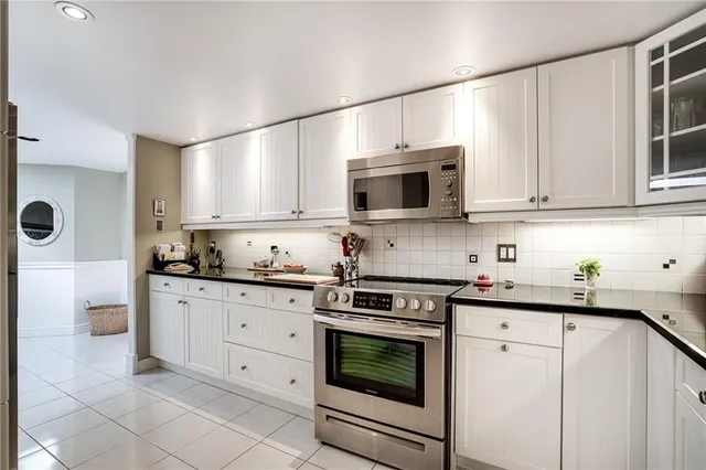 Additional property image - 150 WILSON St Unit PH2