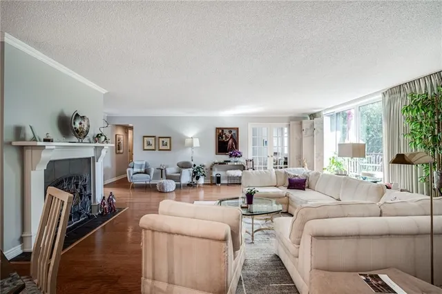 Additional property image - 150 WILSON St Unit PH2