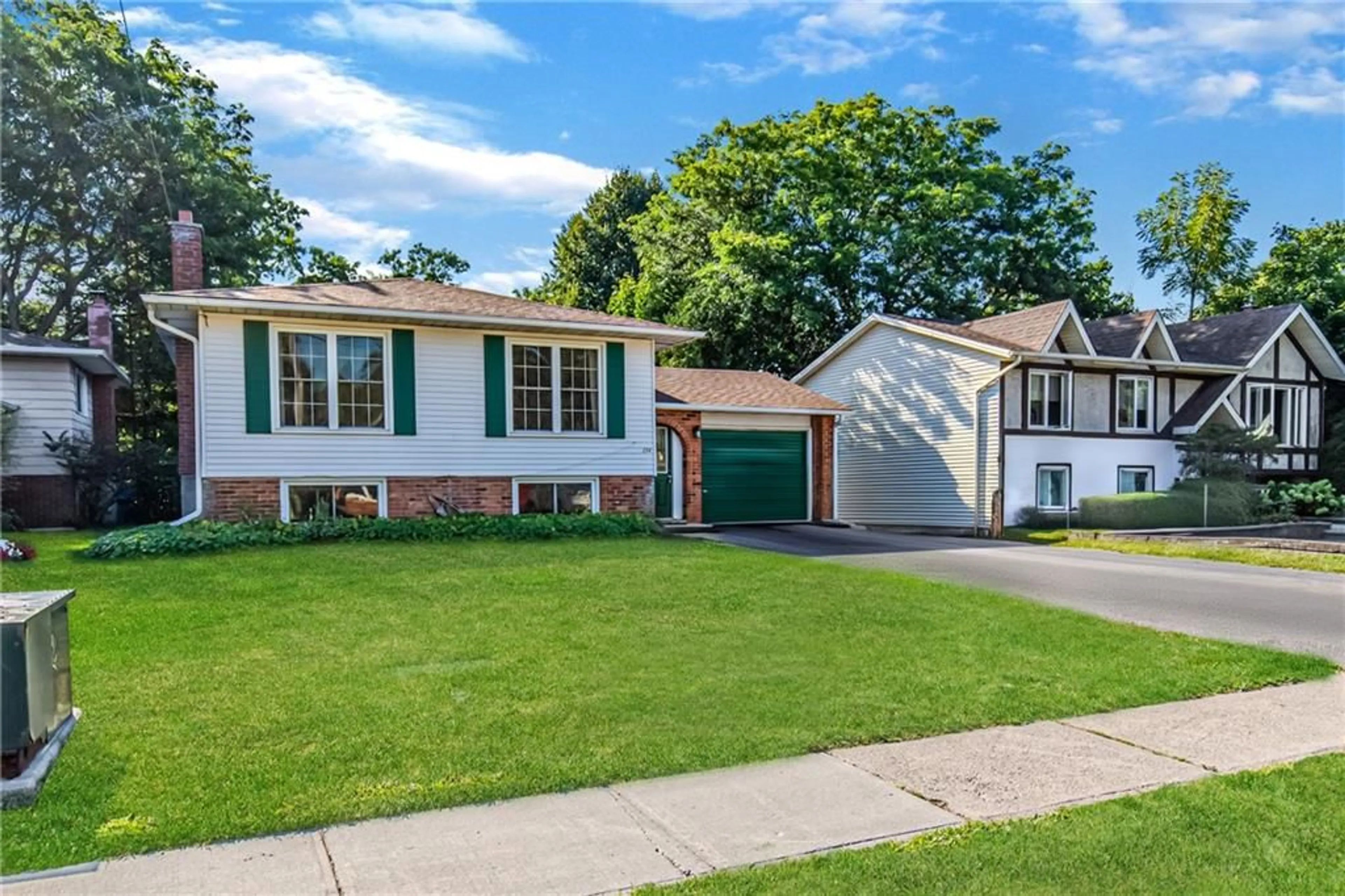 Frontside or backside of a home, the street view for 294 PARKSIDE Dr, Hamilton Ontario L0R 2H0