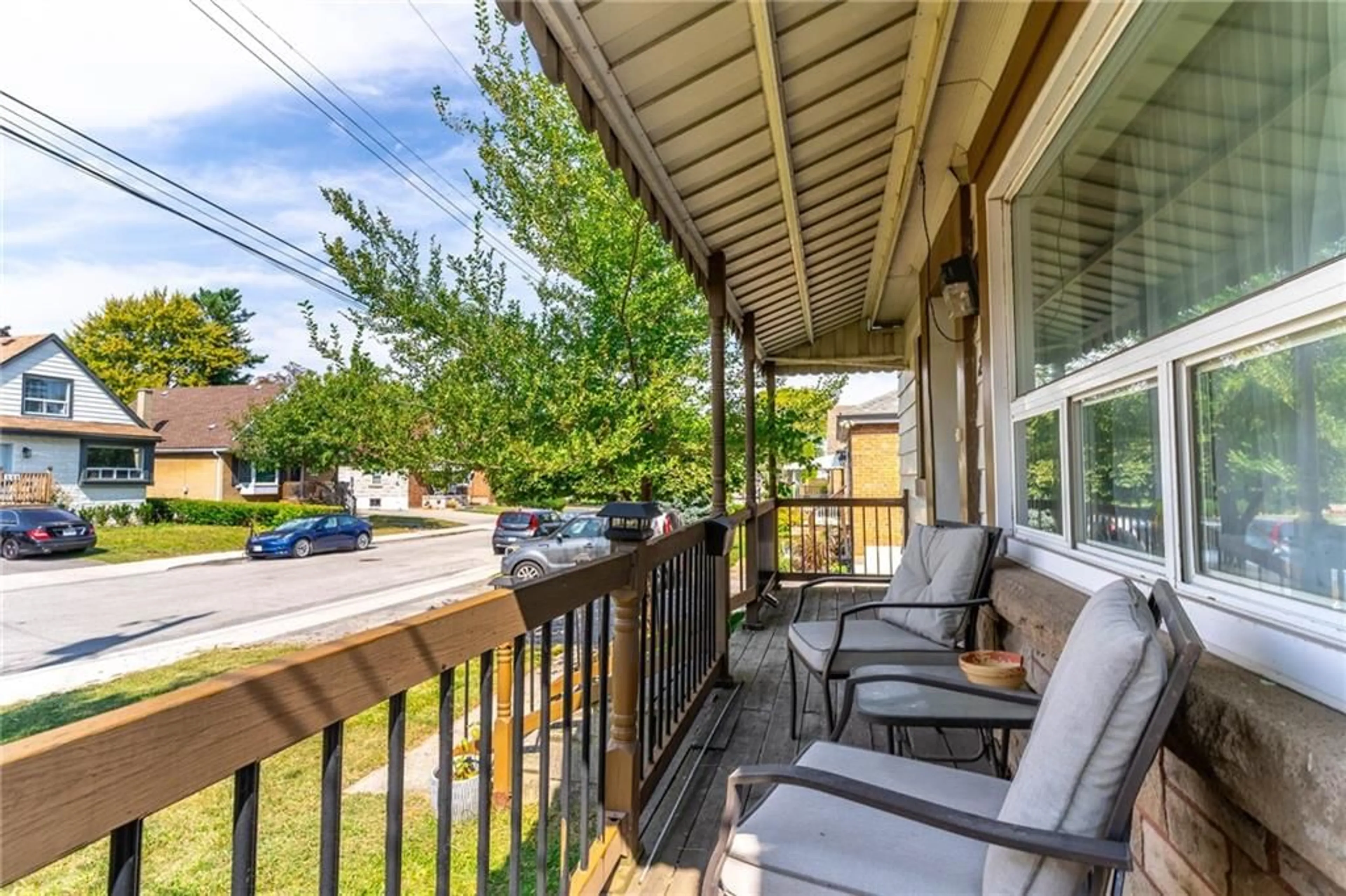 Patio, the street view for 239 EAST 22ND St, Hamilton Ontario L8V 2V8