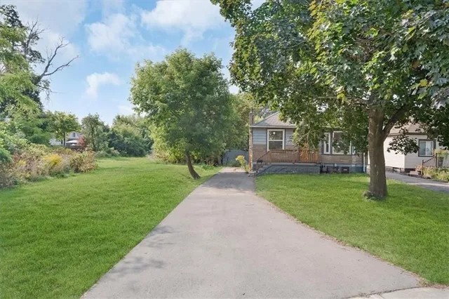 Additional property image - 1146 LEASIDE Rd
