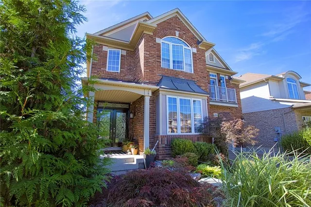 Additional image 43 of 261 MONTREAL Cir