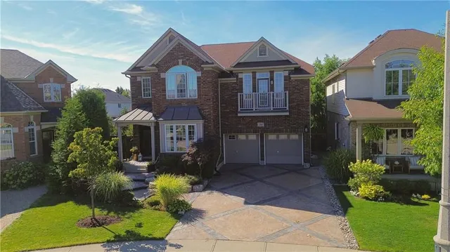 Additional image 42 of 261 MONTREAL Cir