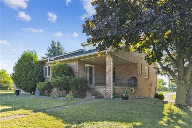 Additional property image - 335 YORK Rd