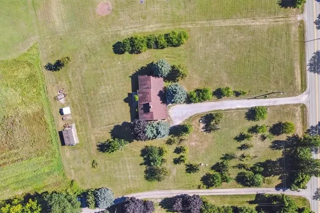 Additional property image - 335 YORK Rd