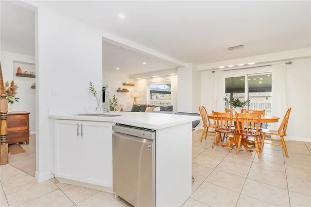 Additional property image - 96 STONEGLEN Way