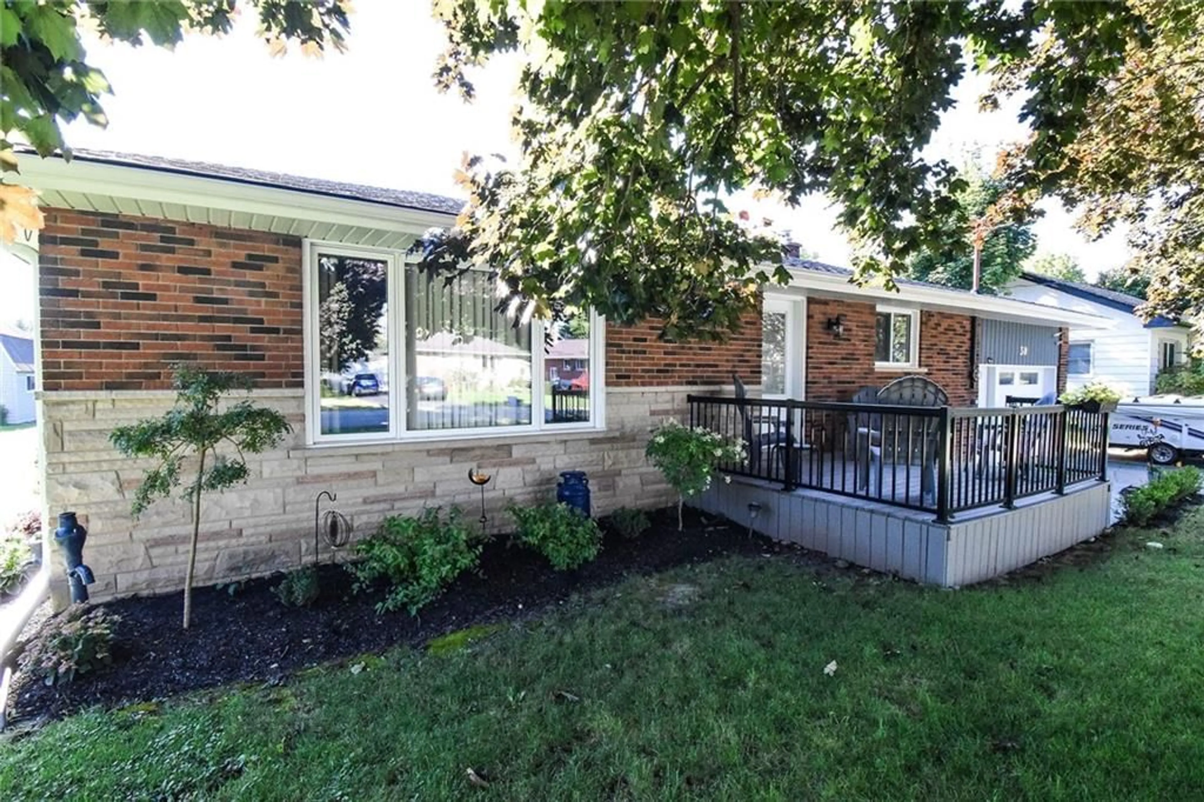 A pic from exterior of the house or condo, the front or back of building for 30 SHERRING St, Hagersville Ontario N0A 1H0