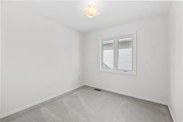 Additional property image - 80 STRATHROY Cres