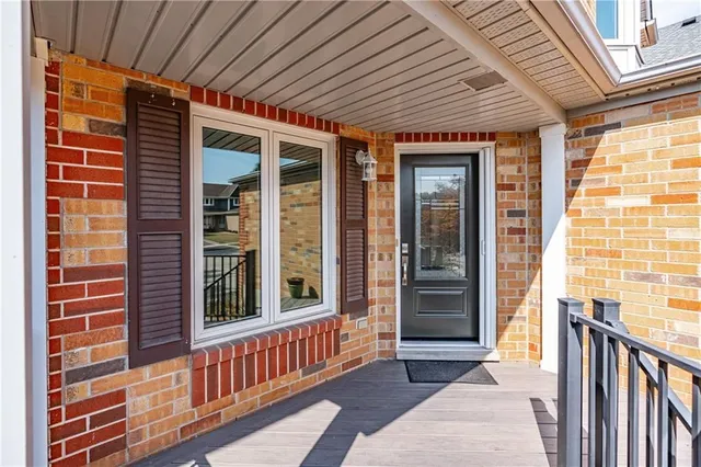 Additional property image - 80 STRATHROY Cres