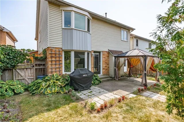 Additional property image - 80 STRATHROY Cres