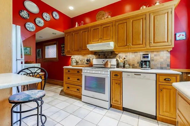 Additional property image - 80 STANLEY Ave