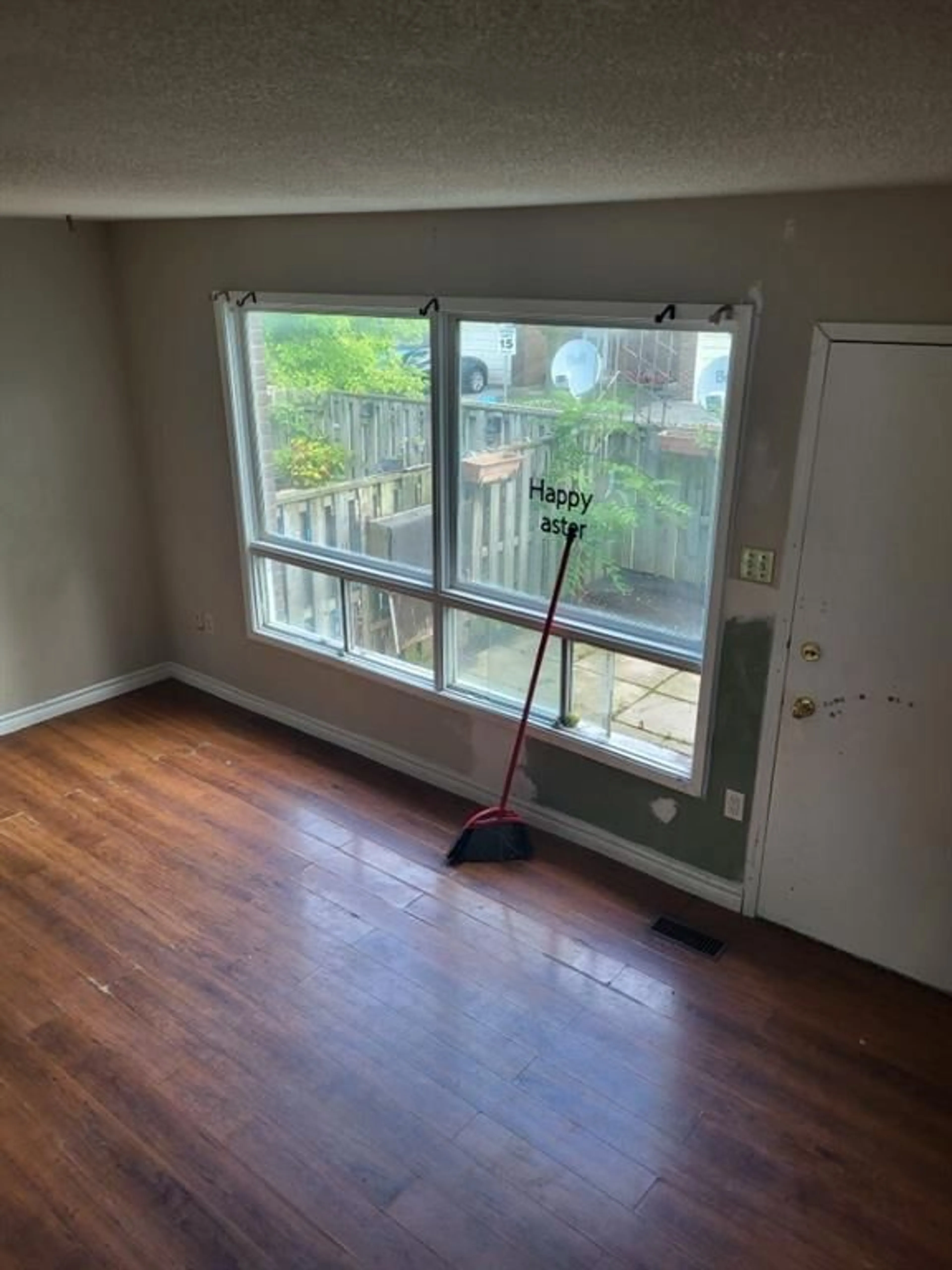 A pic of a room, wood floors for 120 QUIGLEY Rd #19, Hamilton Ontario L8K 6L4