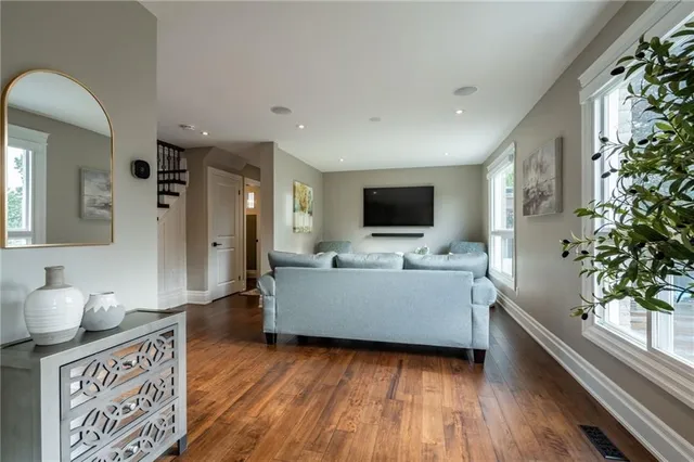 Additional property image - 2338 GILLINGHAM Dr