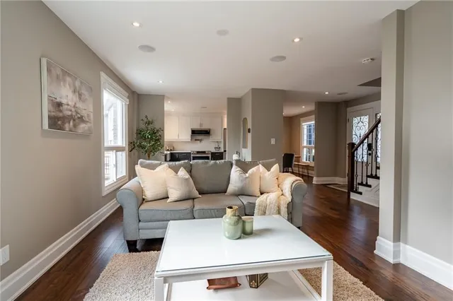 Additional property image - 2338 GILLINGHAM Dr