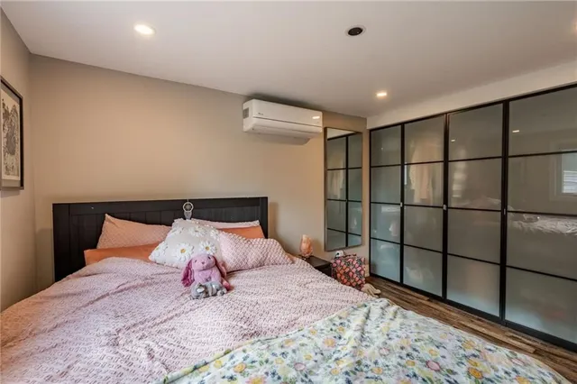 Additional property image - 2338 GILLINGHAM Dr