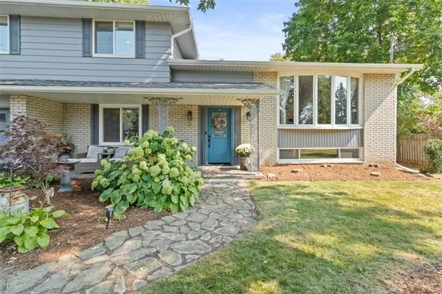 Additional property image - 2 CAREY St