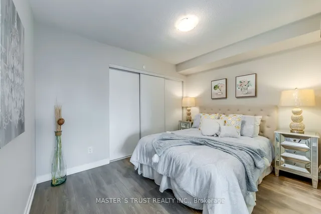Additional property image - 219 DUNDAS St Unit 1901