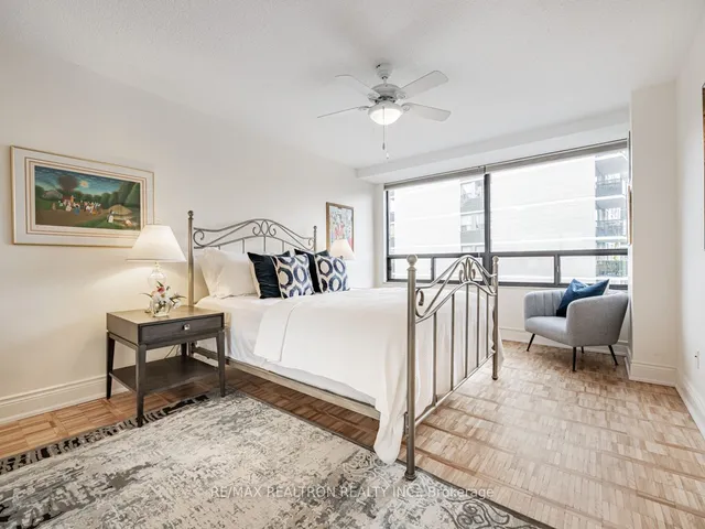 Additional property image - 22 Shallmar Blvd Unit 404