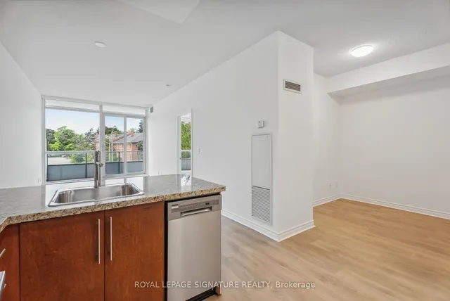 Additional property image - 2885 Bayview Ave Unit 214