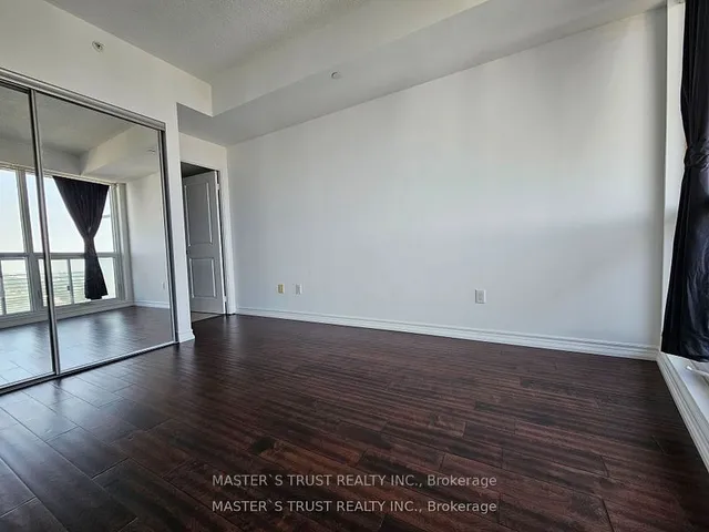 Additional property image - 386 Yonge St Unit 4604