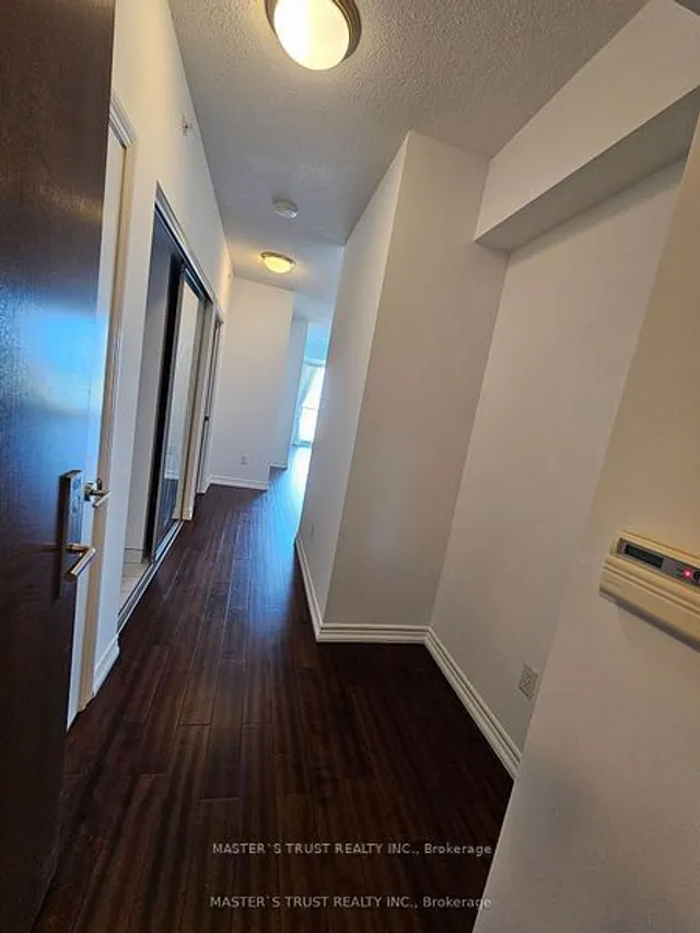 Additional property image - 386 Yonge St Unit 4604