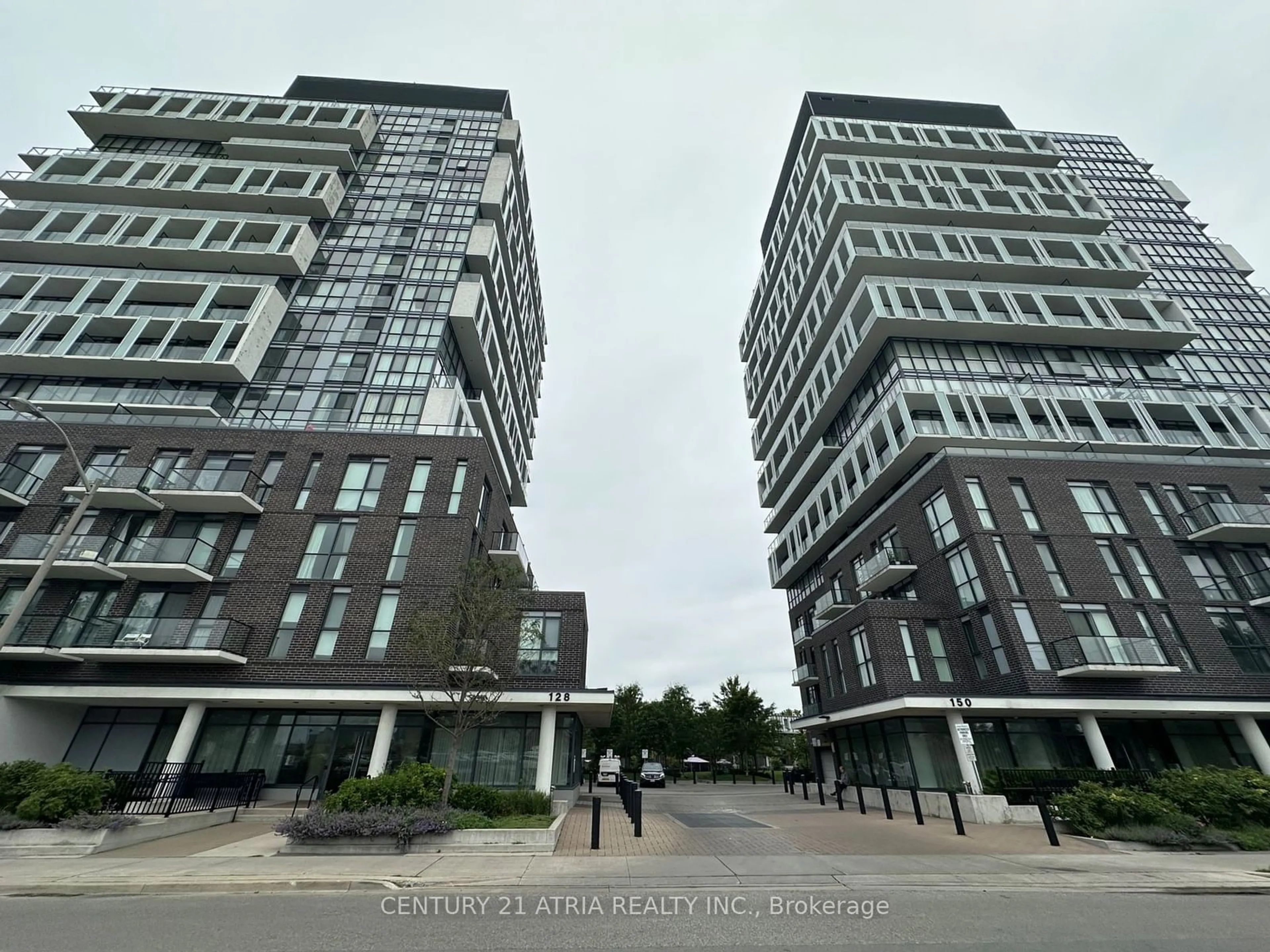 A pic from exterior of the house or condo, the street view for 128 Fairview Mall Dr #1302, Toronto Ontario M2J 0E8