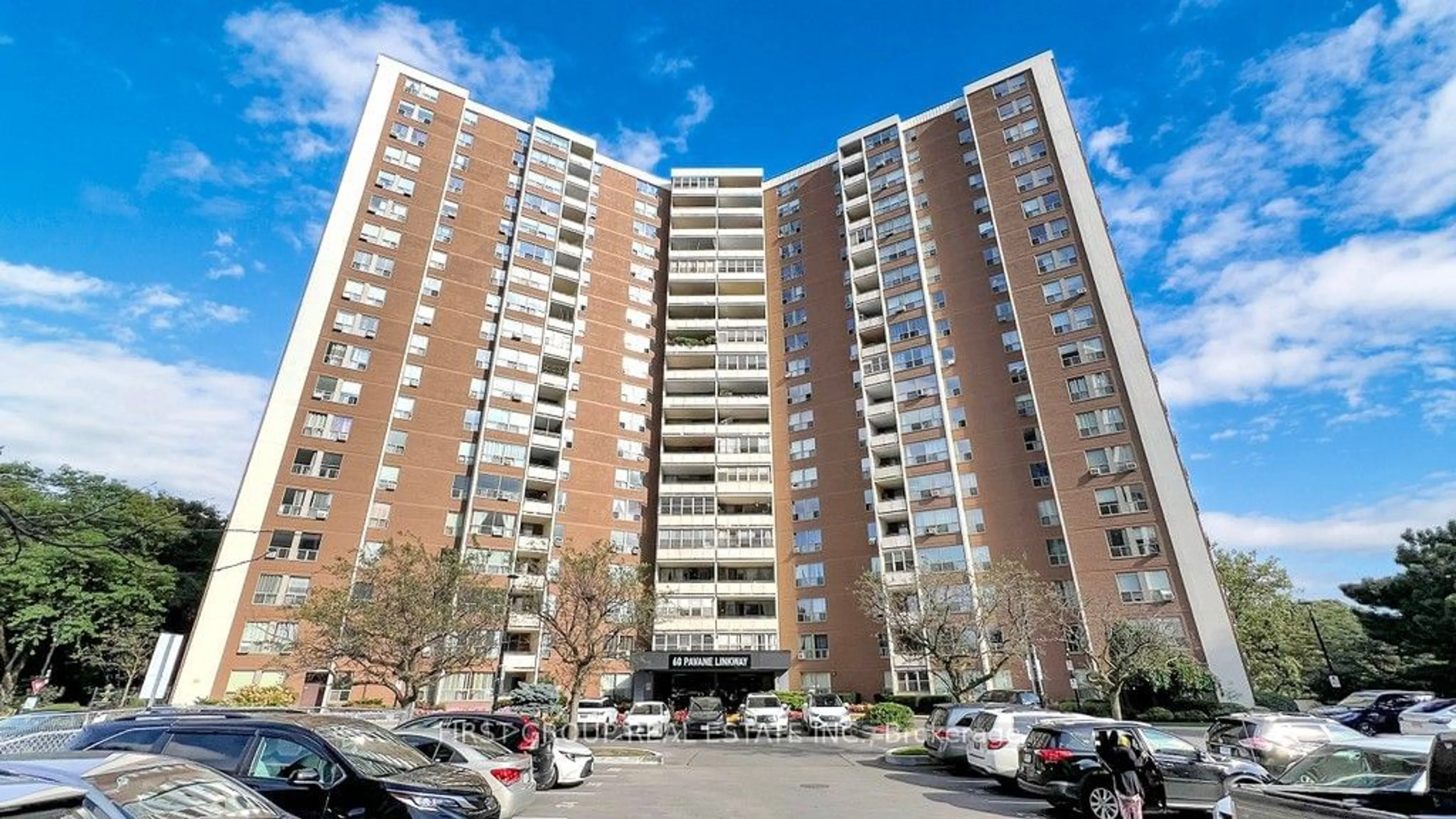 A pic from exterior of the house or condo, the front or back of building for 60 Pavane Linkway Way #502, Toronto Ontario M3C 1A2