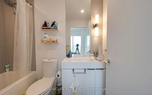 Additional property image - 33 Helendale Ave Unit 1512