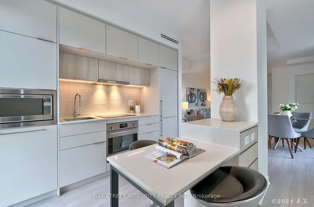 Additional property image - 185 Alberta Ave Unit 403