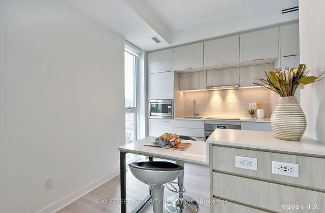 Additional property image - 185 Alberta Ave Unit 403