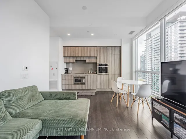 Additional property image - 39 Roehampton Ave Unit 1203