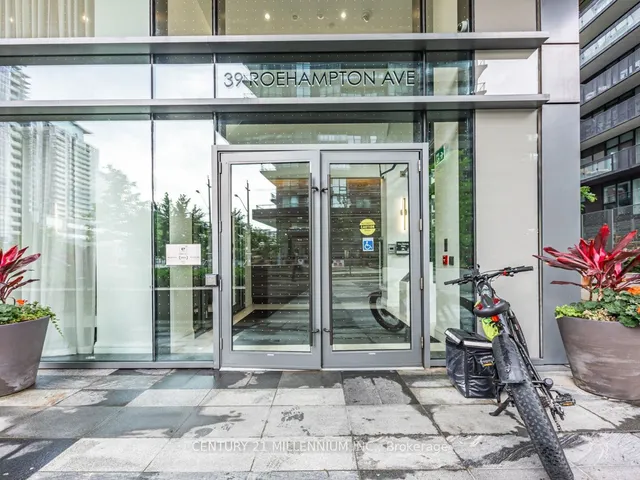 Additional property image - 39 Roehampton Ave Unit 1203