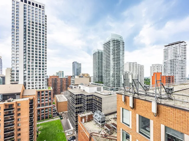 Additional property image - 39 Roehampton Ave Unit 1203