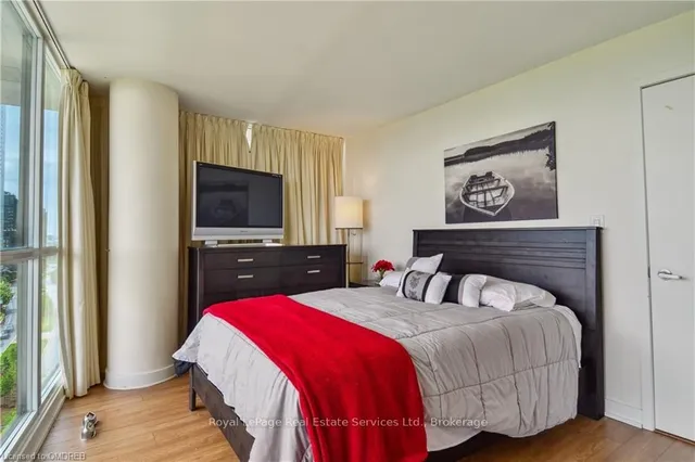 Additional property image - 8 TELEGRAM Mews Unit 832