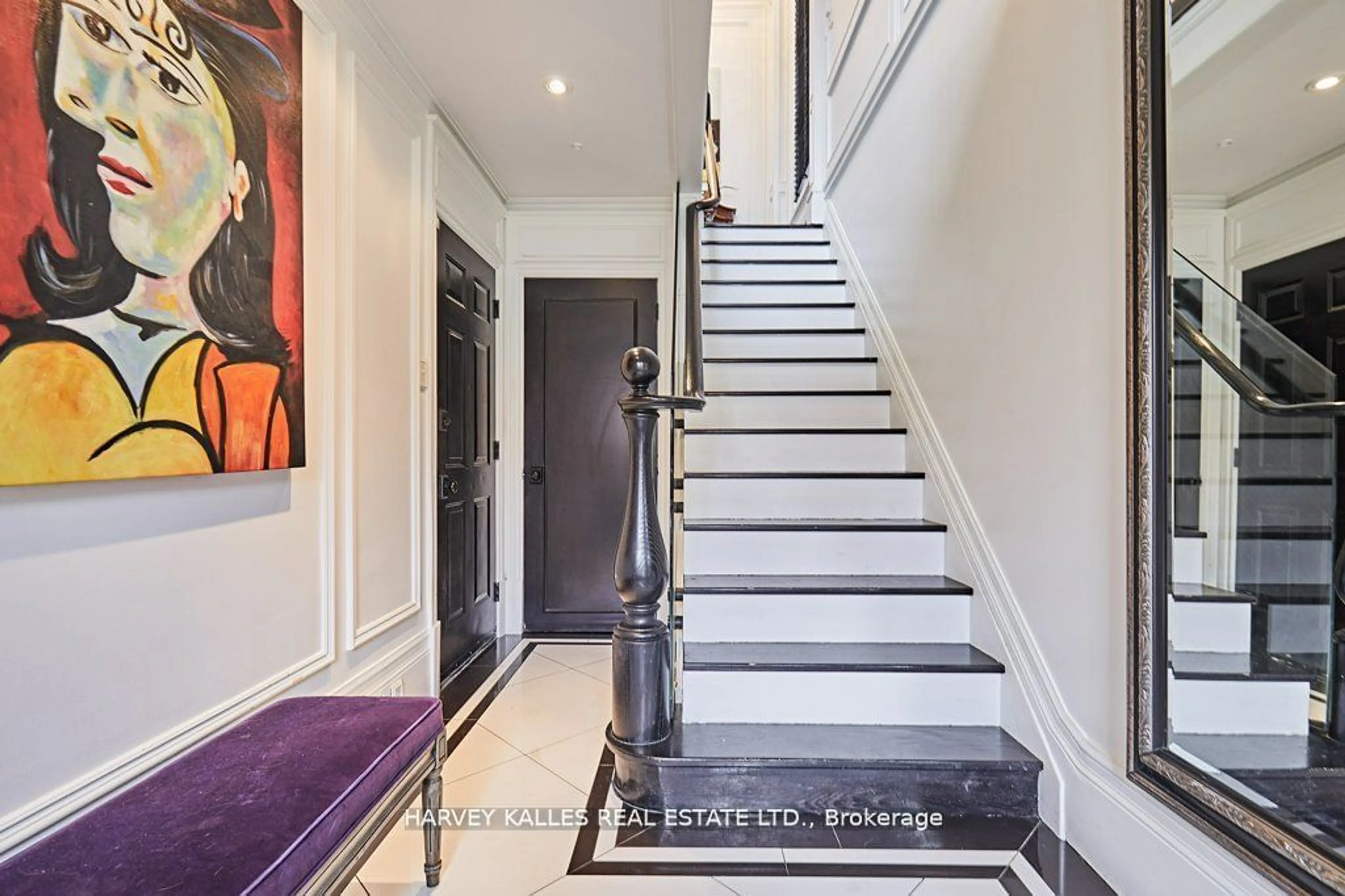 Indoor foyer, wood floors for 408 Ontario St, Toronto Ontario M5A 2W1