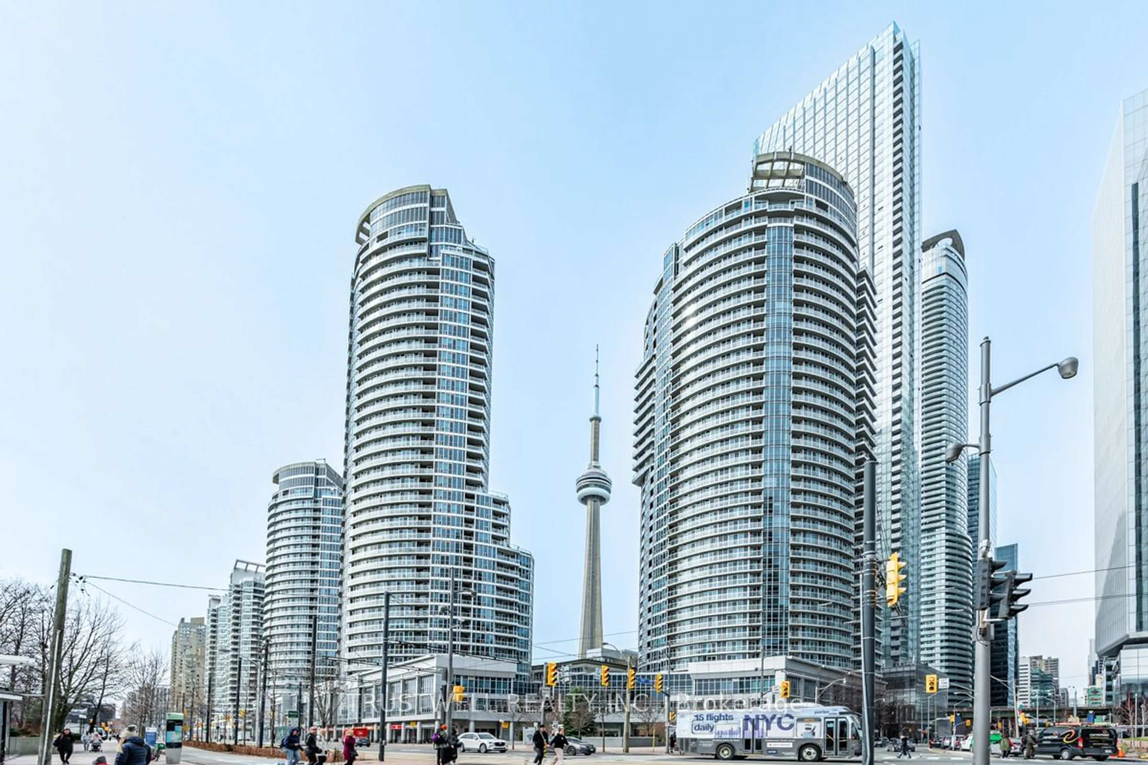 A pic from exterior of the house or condo, the view of city buildings for 208 Queens Quay #511, Toronto Ontario M5J 2Y5