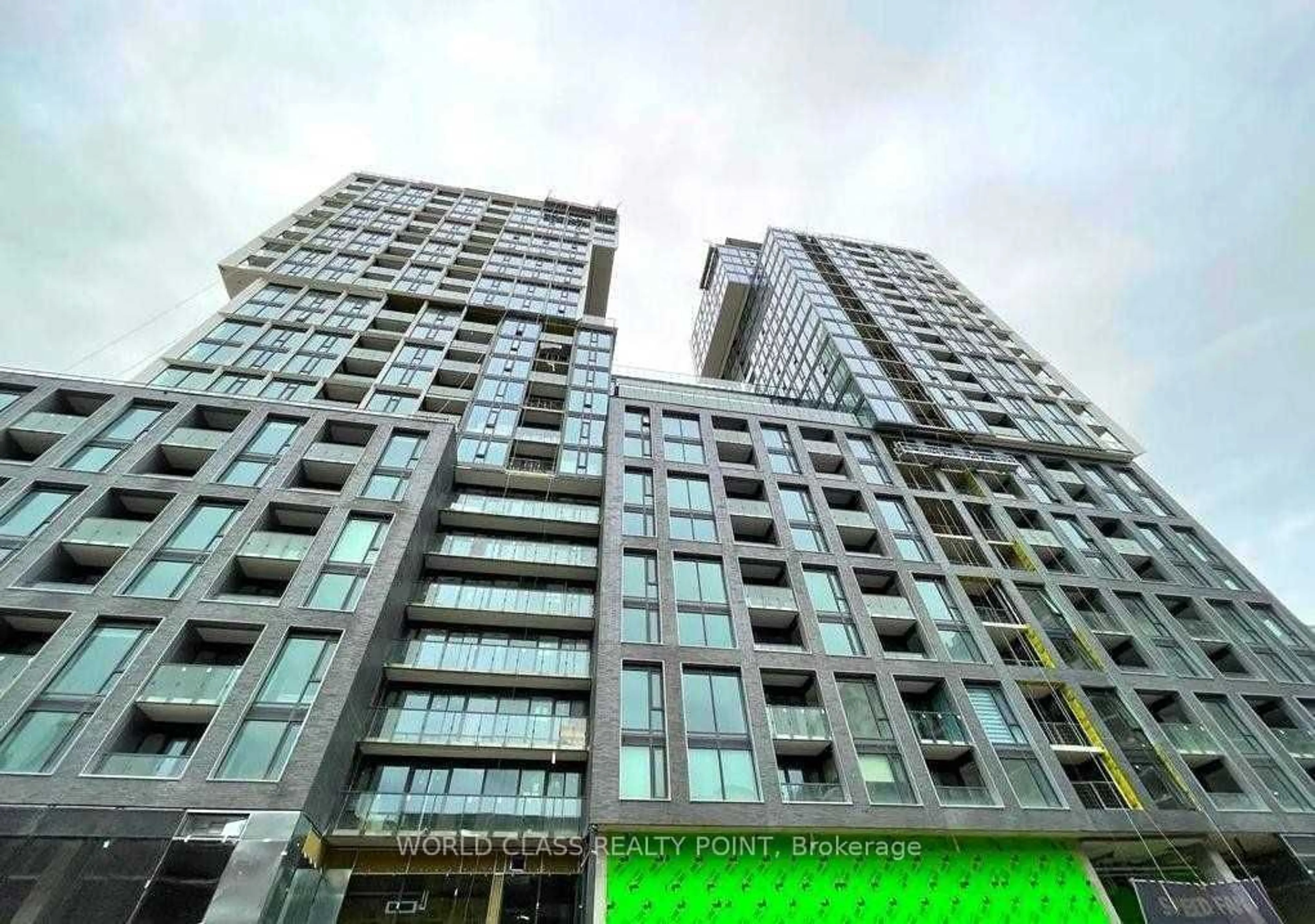 A pic from exterior of the house or condo, the front or back of building for 158 Front St #1405, Toronto Ontario M5A 0K9