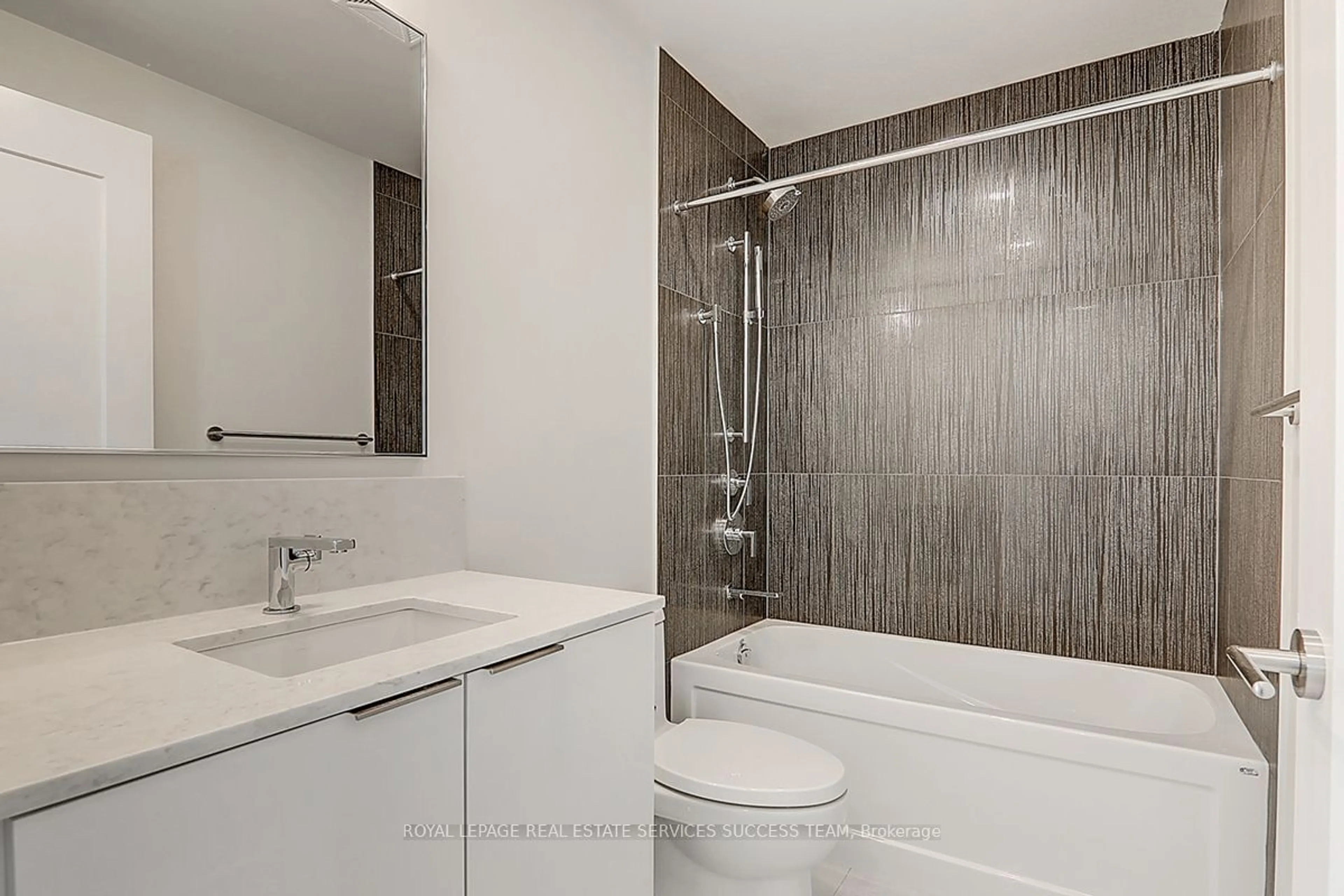 Bathroom, ceramic floors for 28 Freeland St #4404, Toronto Ontario M5E 1L7