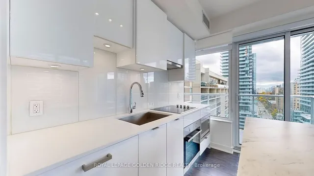 Additional property image - 195 Redpath Ave Unit 1510