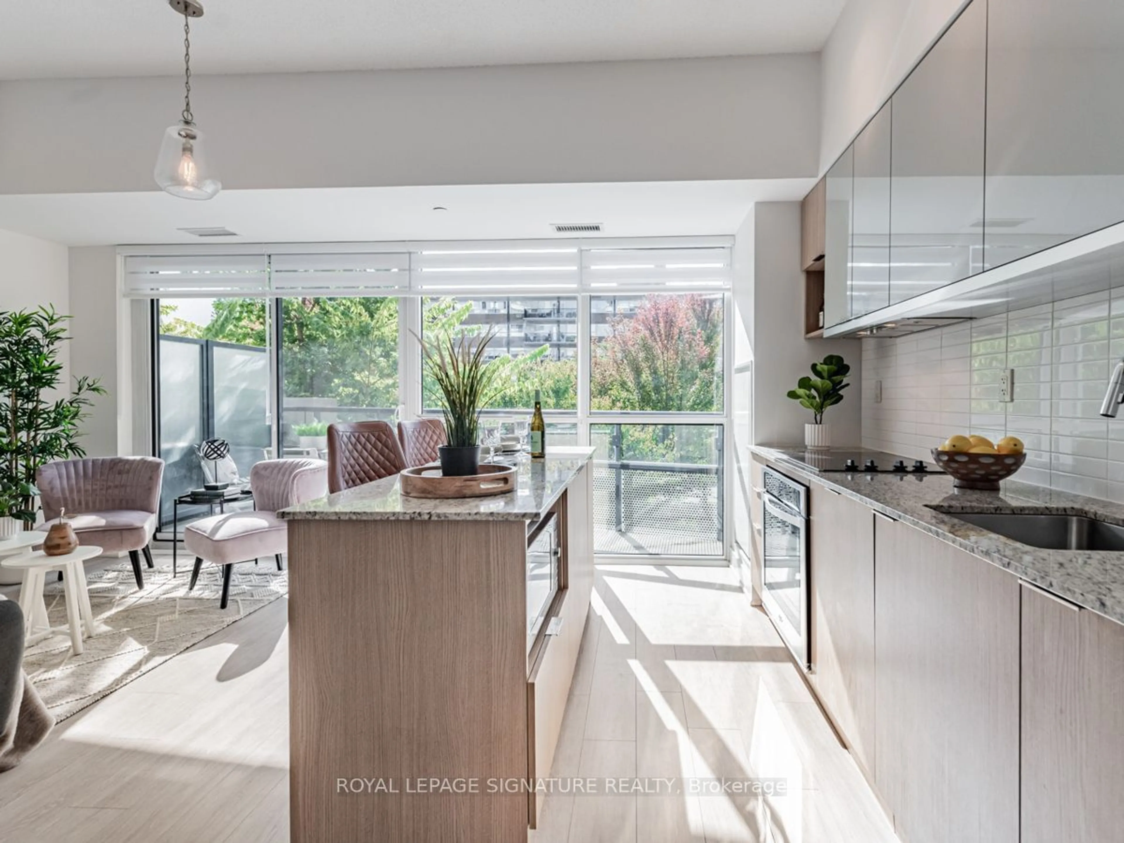 Contemporary kitchen, wood floors for 99 The Donway #226, Toronto Ontario M3C 0N8