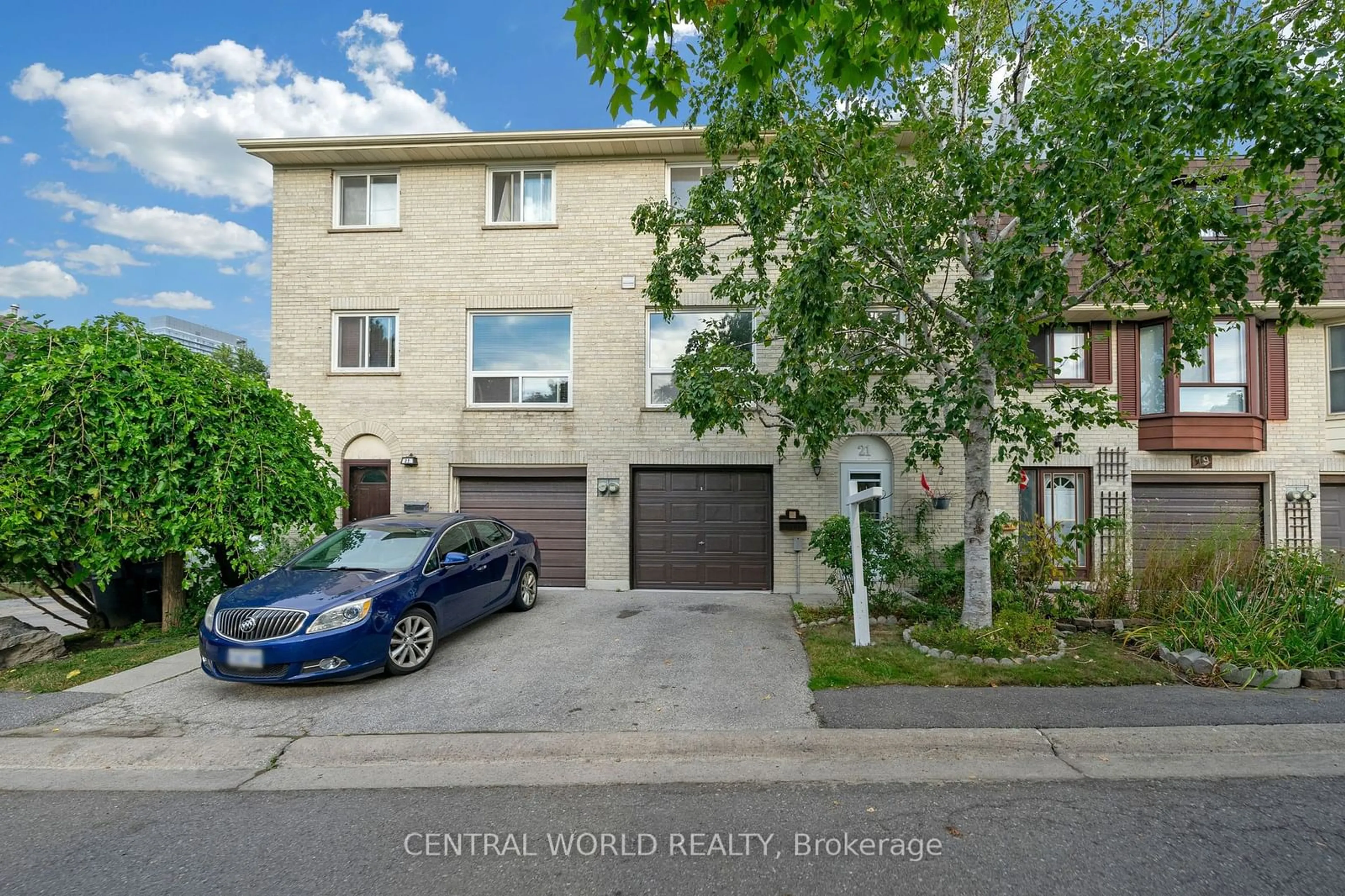 A pic from exterior of the house or condo, the street view for 21 Vega Starway, Toronto Ontario M2J 1N6